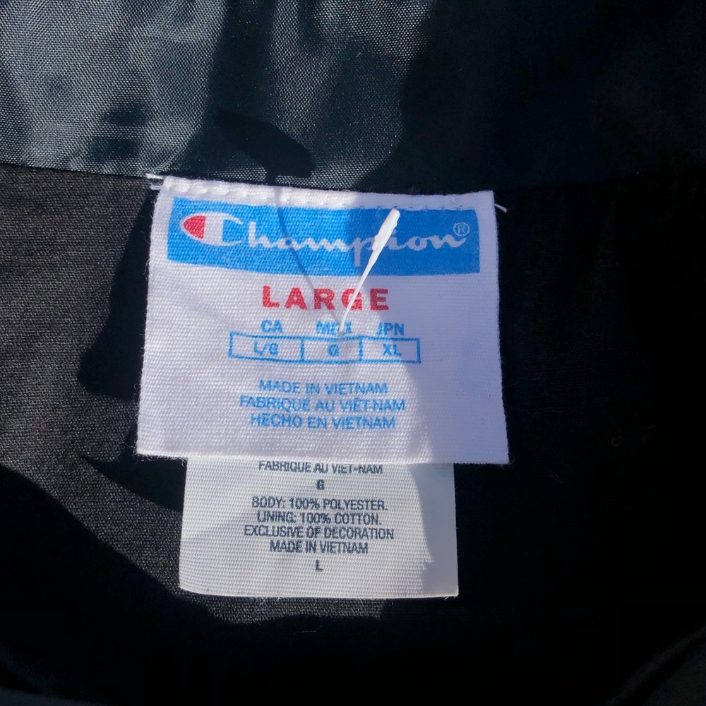 Champion men’s windbreaker jacket - Picture 3 of 3